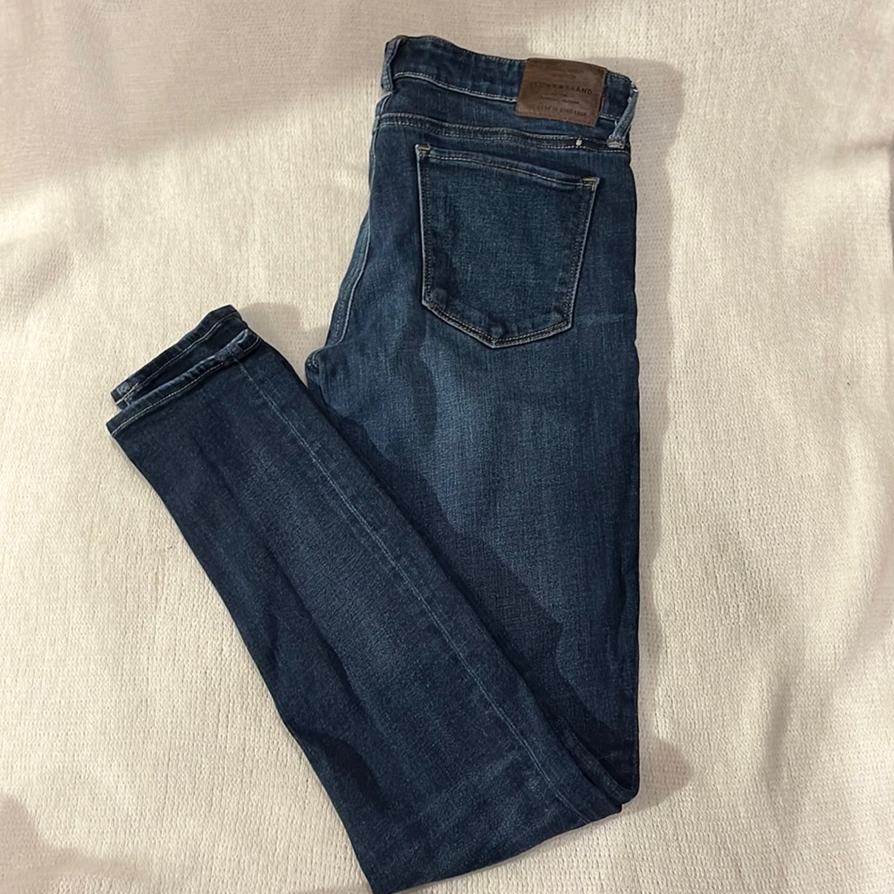 Lucky Brand dark blue skinny jeans